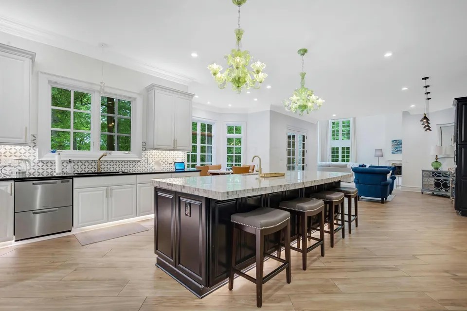 7000 Duncans Glen Dr, Westerville, OH 43082