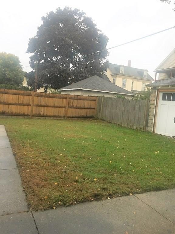 35 Forest St Apt 4, Medford, MA 02155