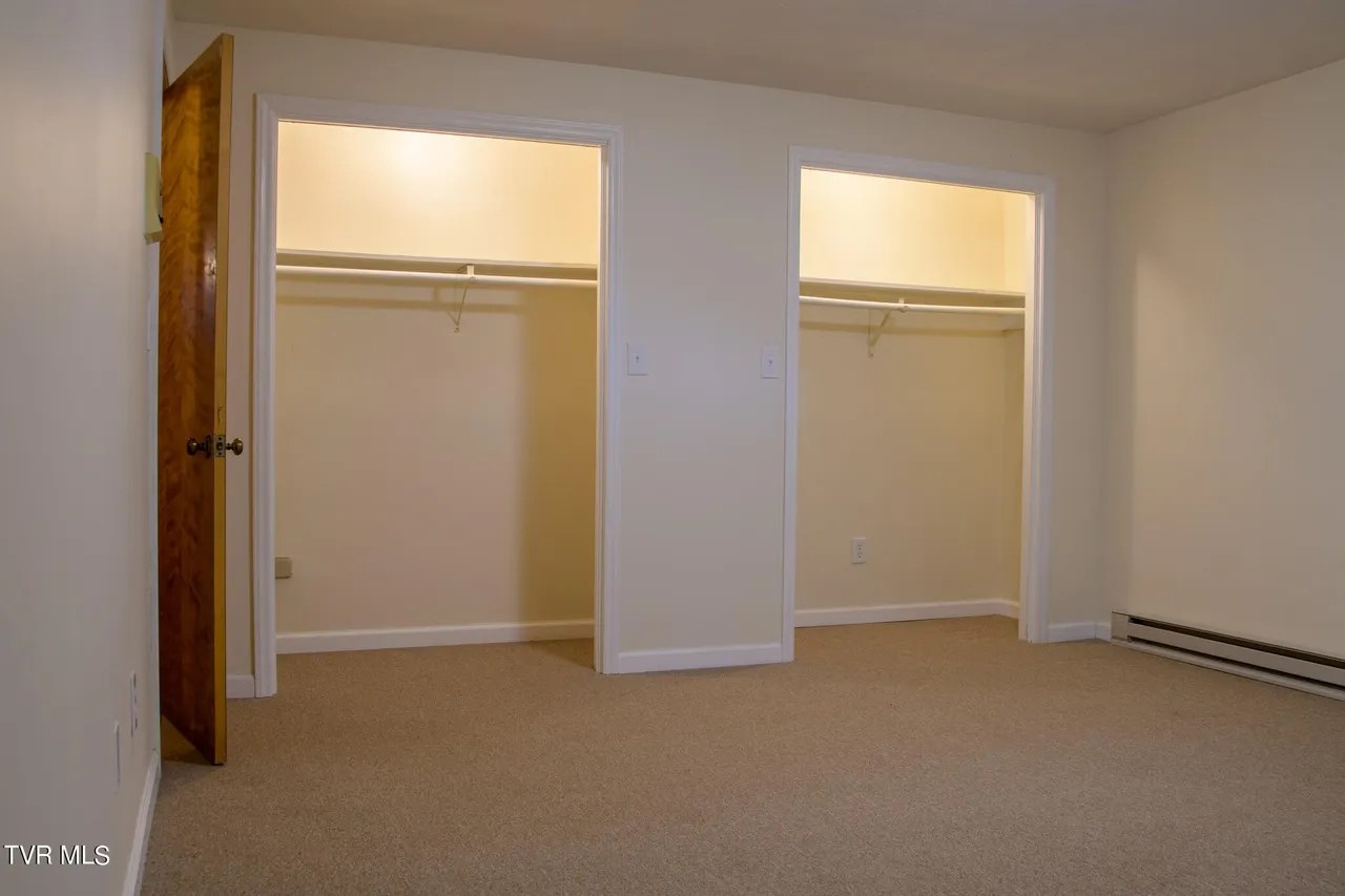 For Sale 19545 McCray Dr, Abingdon, VA 24211