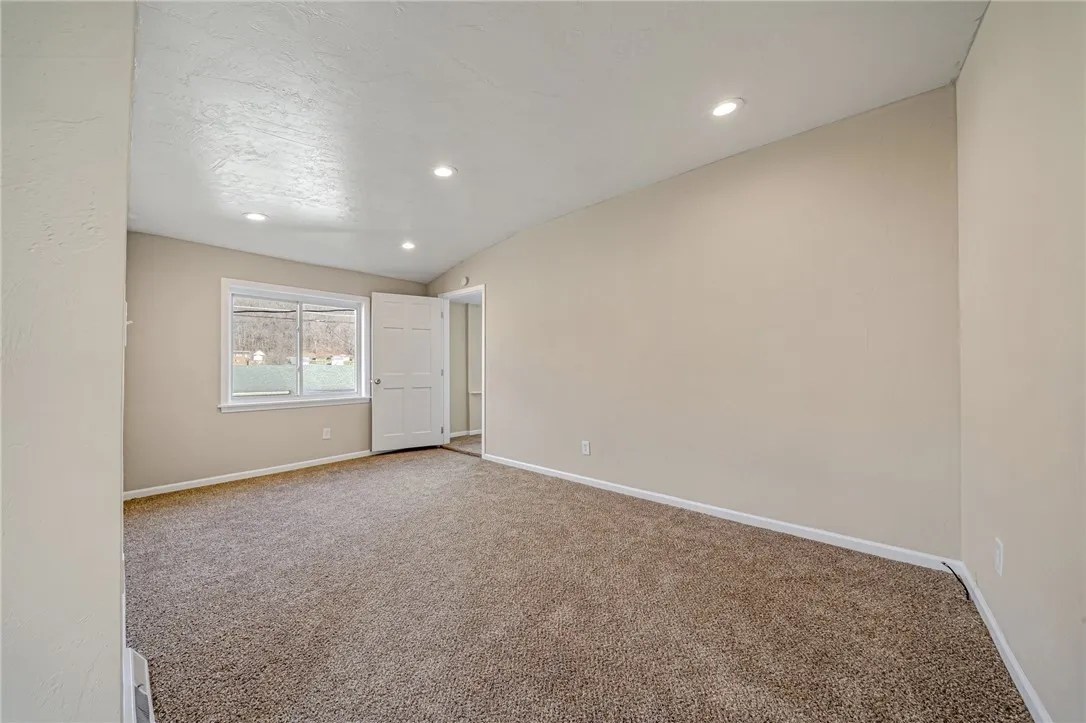 For Sale 312 Pittsburgh St, West Newton, PA 15089