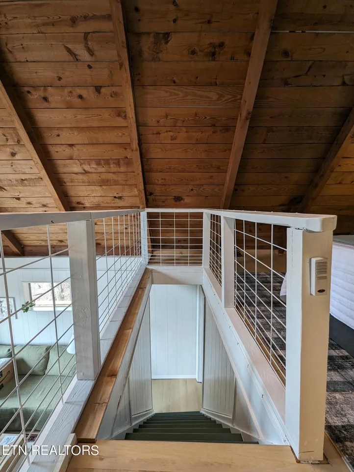 For Sale 252 Hueston Wood Ln, Speedwell, TN 37870