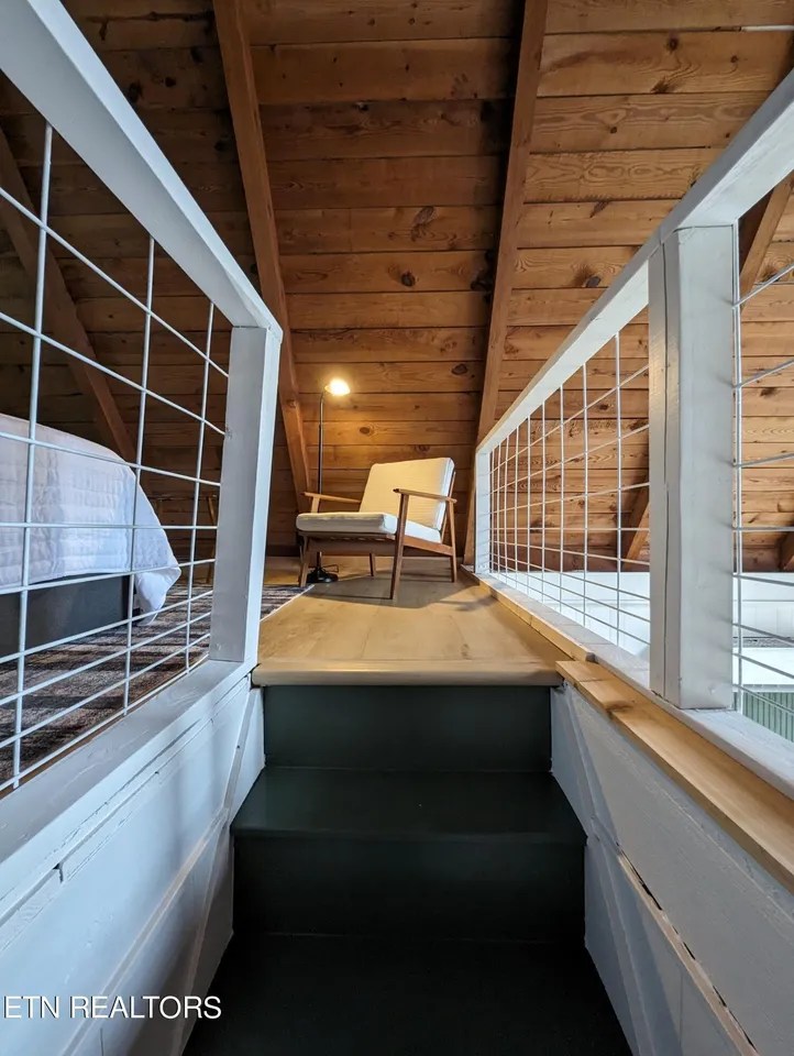 For Sale 252 Hueston Wood Ln, Speedwell, TN 37870