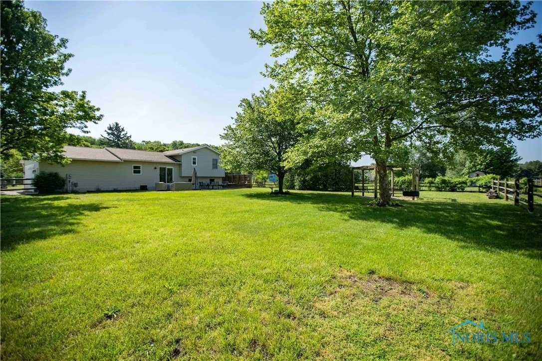 5910 Berkey Southern Rd, Whitehouse, OH 43571 880,000