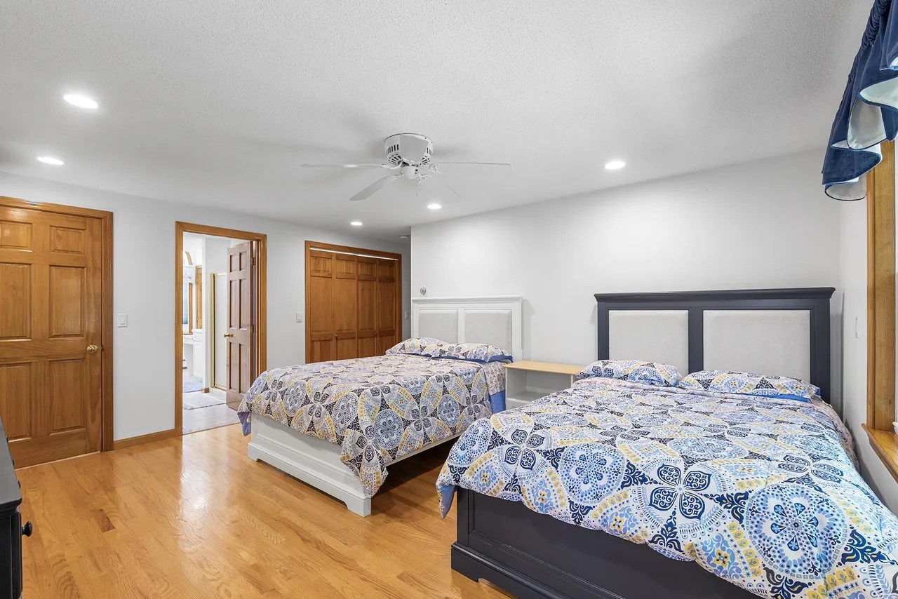 For Sale 214 Quaker Rd, Falmouth, MA 02540