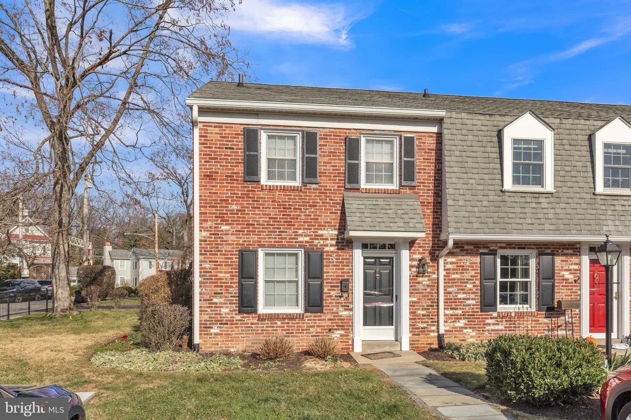 25 N Buck Ln Unit 1, Haverford, PA 19041
