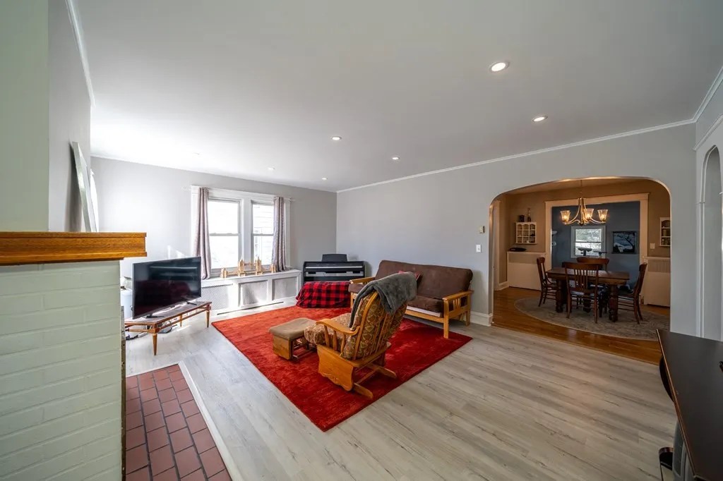 112 Glen Ave, Elmira, NY 14905