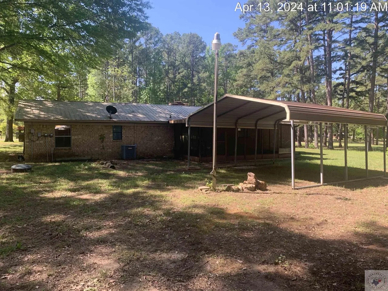 For Sale 74 County Road 1120, Maud, TX 75567
