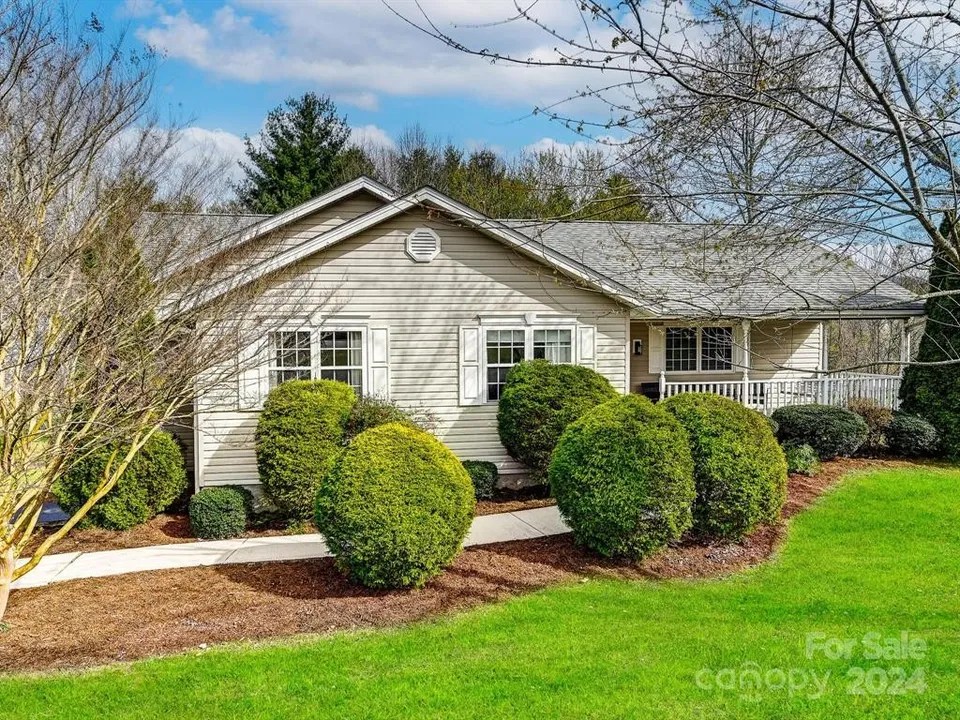 250 Jupiter Rd, Weaverville, NC 28787