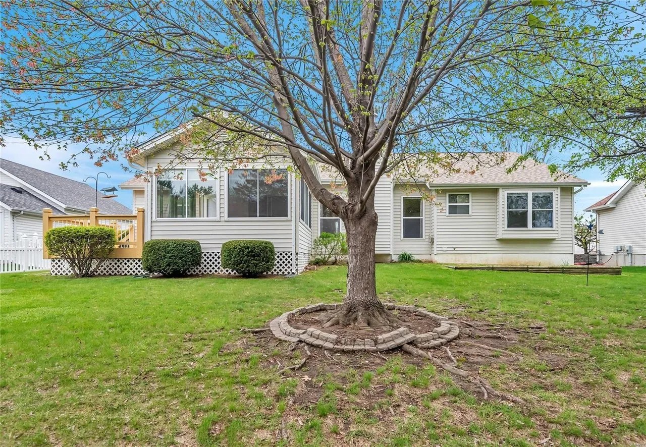 For Sale 6 Seabiscuit Dr, Saint Charles, MO 63301