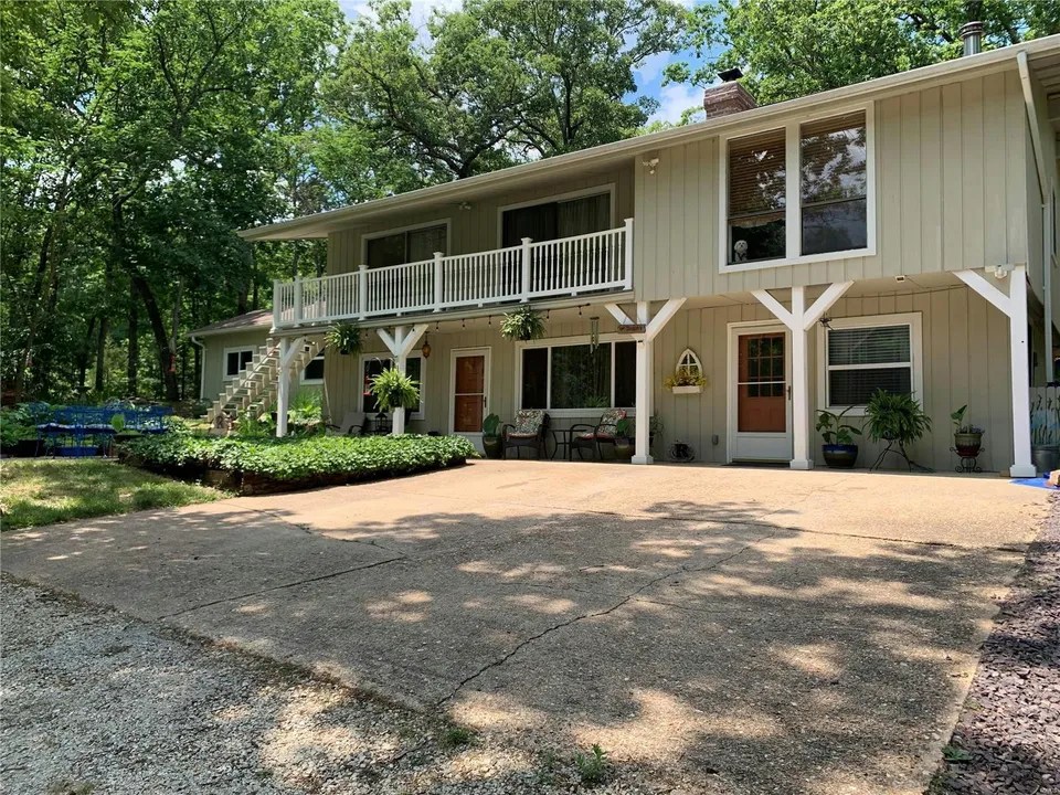 3021 Lake Northwoods Rd, Owensville, MO 65066
