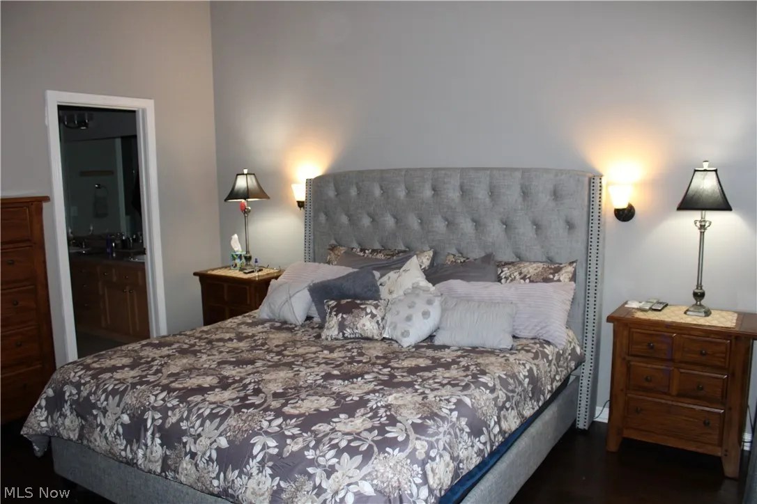 11086 Quail Hollow Dr, Concord, OH 44077