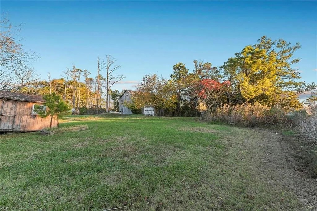 221 Messick Rd, Poquoson, VA 23662 109,900