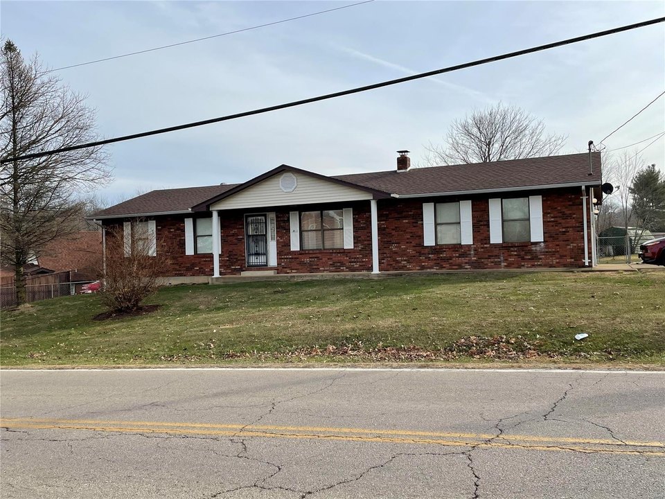 With Fenced Yard Homes for Sale in Potosi, MO