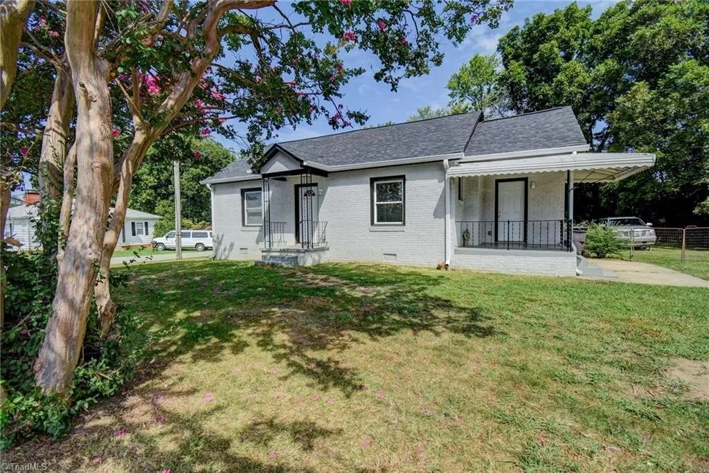 For Sale 106 Fraley Rd, High Point, NC 27263