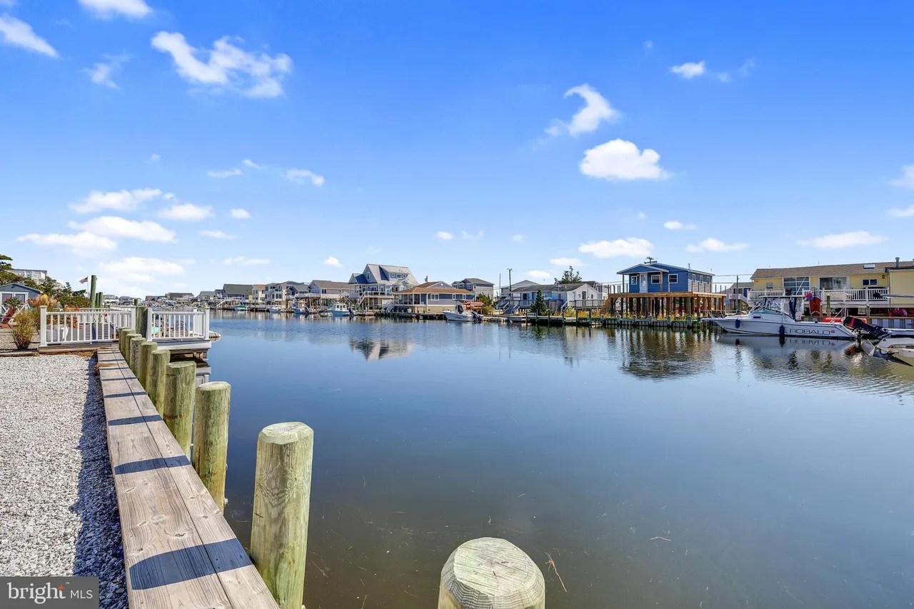 For Sale 319 Kingfisher Rd, Tuckerton, NJ 08087