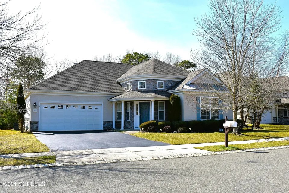 71 Heritage Point Blvd, Barnegat, NJ 08005