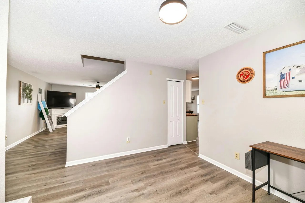 505 Runnymede Ct, Greenfield, IN 46140