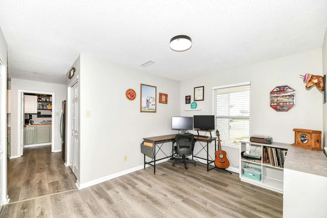 505 Runnymede Ct, Greenfield, IN 46140