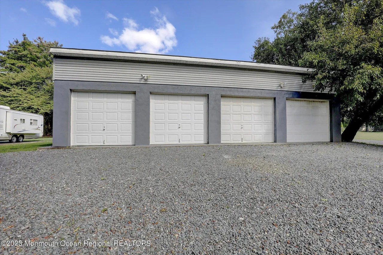 847 Waterworks Rd, Freehold, NJ 07728