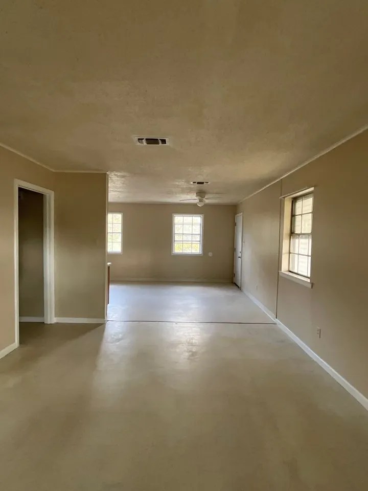 516 Vernon St, New Llano, LA 71461 Home for Rent