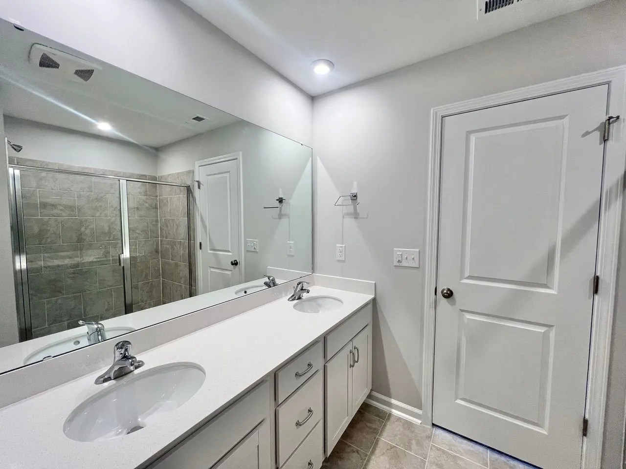 1,895 563 Marthas View Way, Wake Forest, NC 27587