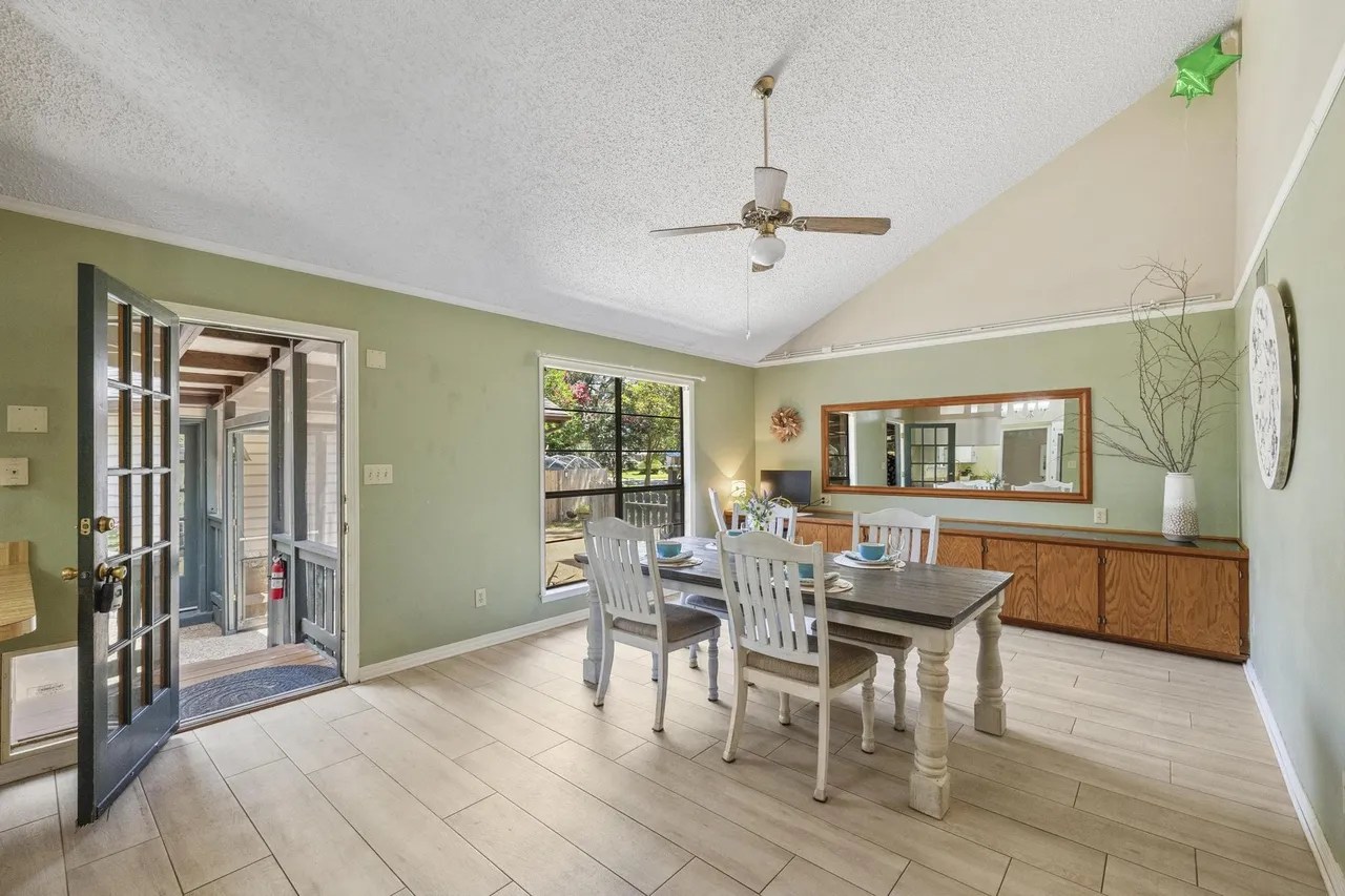 For Sale 1359 Whisper Bay Blvd, Gulf Breeze, FL 32563