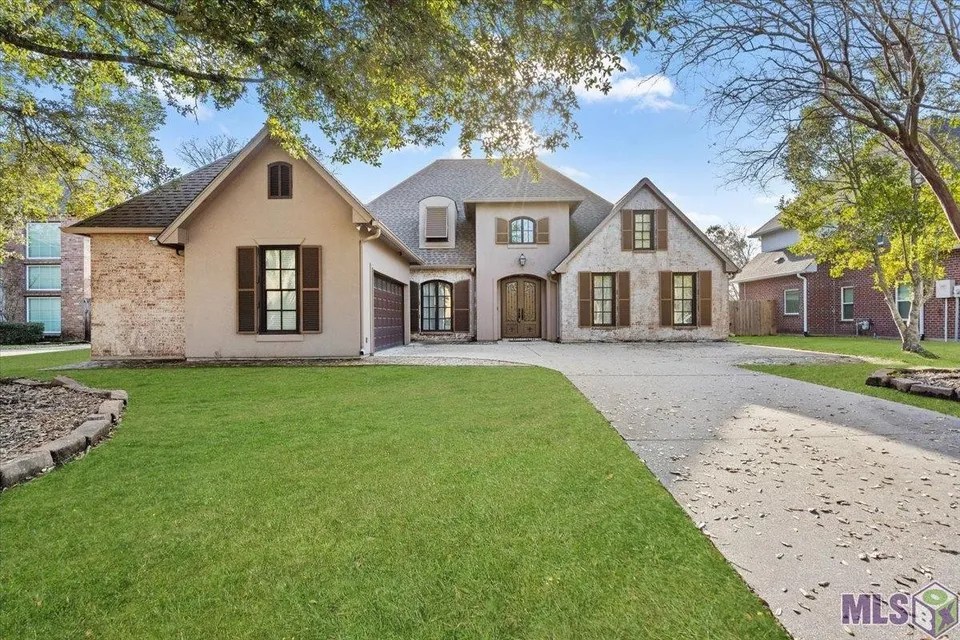 18247 Manchac Pl S, Prairieville, LA 70769