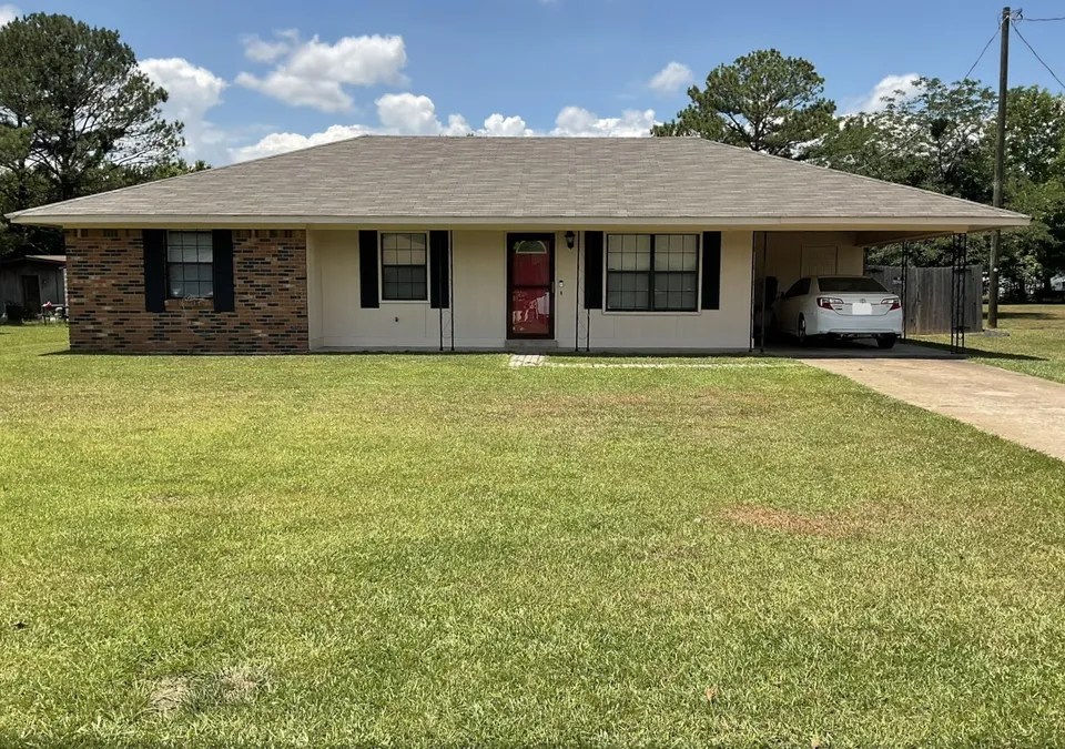 95 Belle Cir, Columbus, MS 39702 155,900