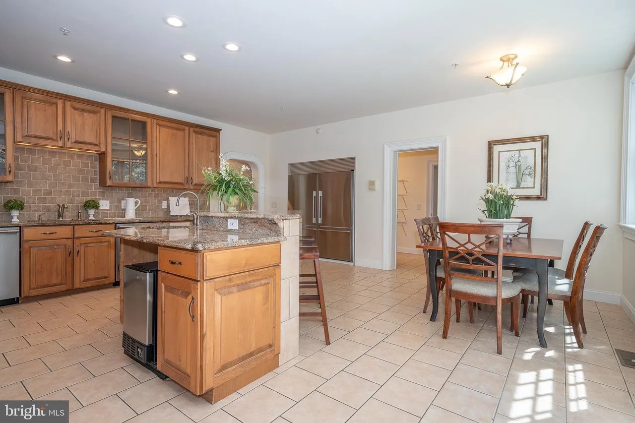 1 Dunminning Rd, Newtown Square, PA 19073 1,445,000