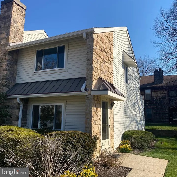 311 Headhouse Ct, Chesterbrook, PA 19087