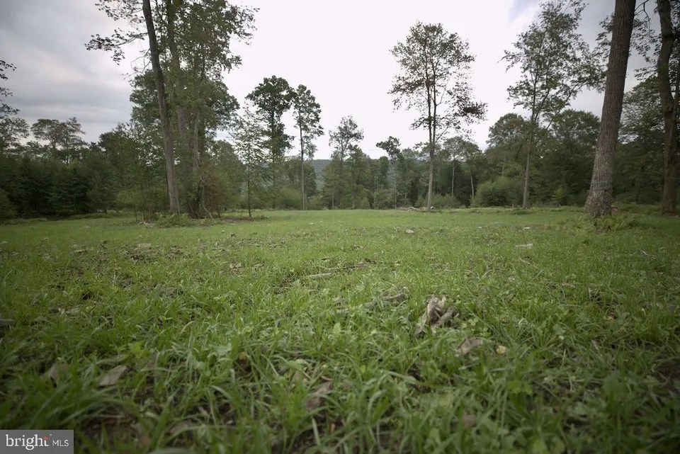 1483 E End Rd, Shippenville, PA 16254