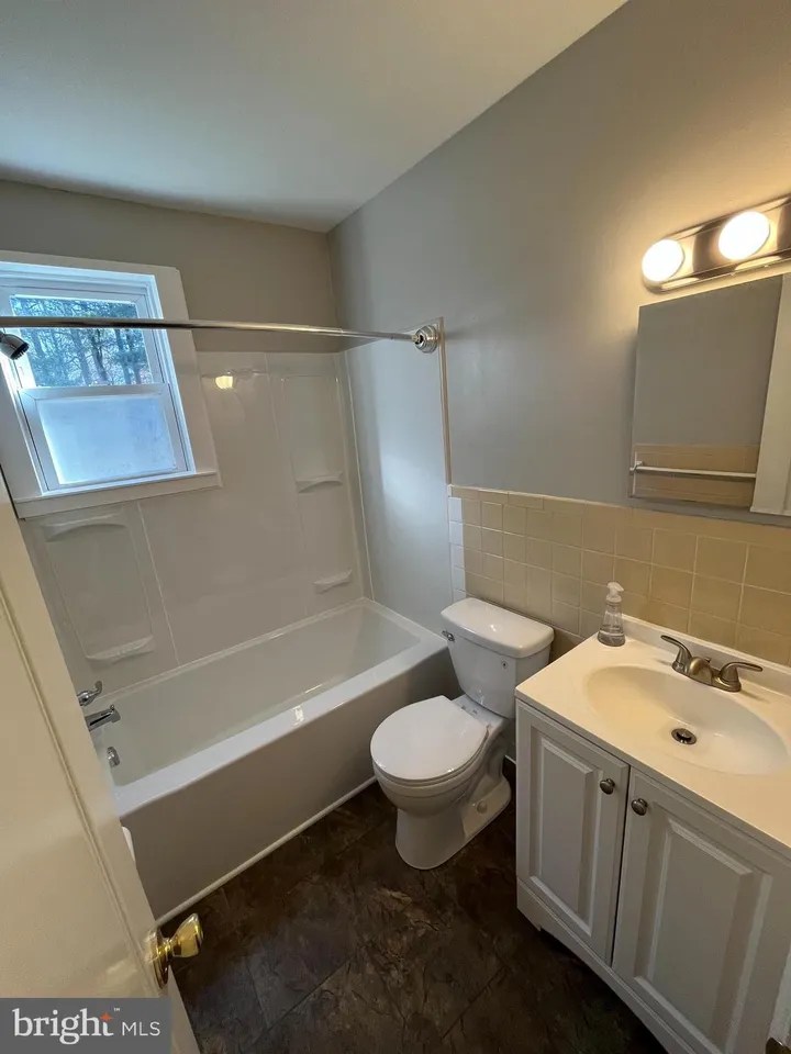 Apartment 333 Lacey Ave Apt B7, Doylestown, PA 18901