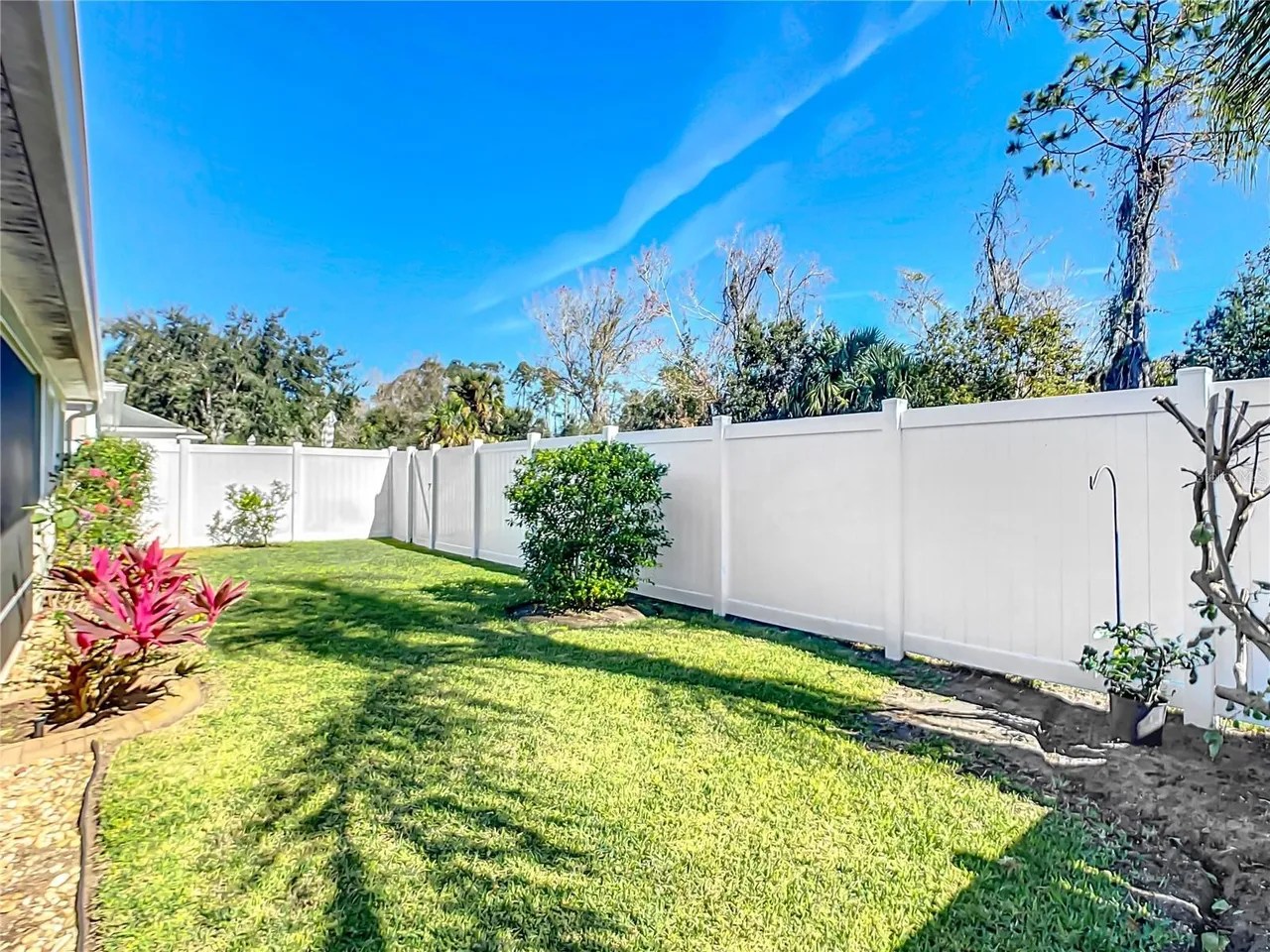 For Sale 619 Aeolian Dr, New Smyrna Beach, FL 32168