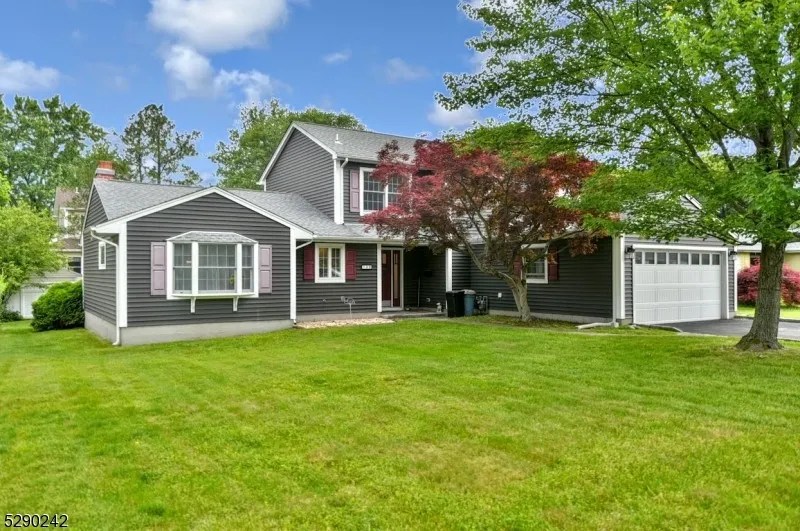 140 Hartland Ave, Emerson, NJ 07630