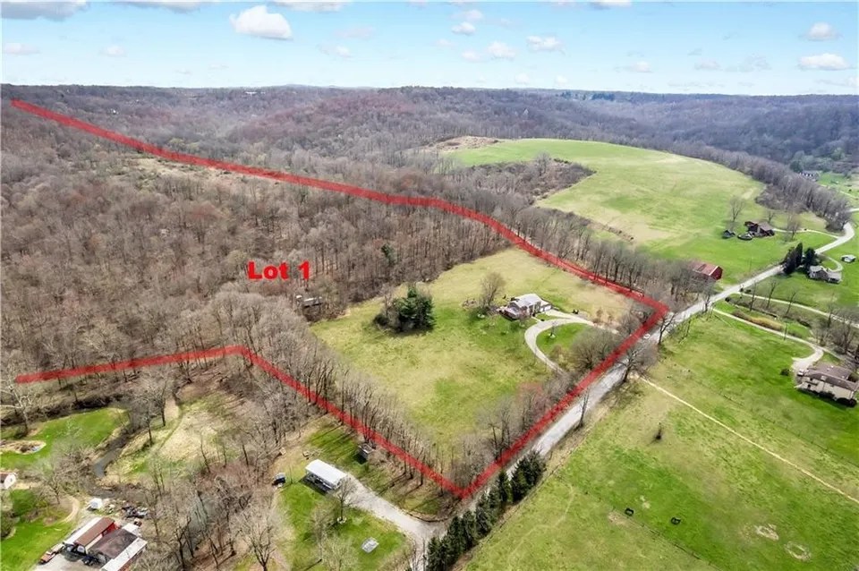 For Sale 376 S Kings Creek Rd, Burgettstown, PA 15021
