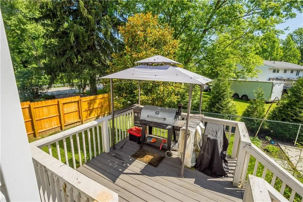 For Sale 358 Brownfield Ln, Uniontown, PA 15401