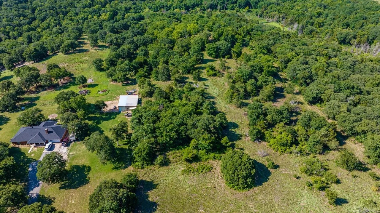 11261 Kingfisher Dr, Thackerville, OK 73459