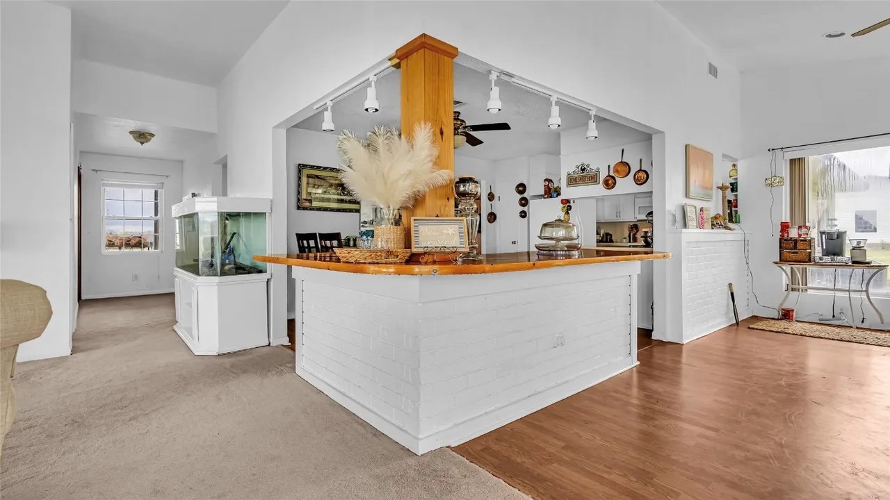 32629 W Airline Rd, Pauls Valley, OK 73075