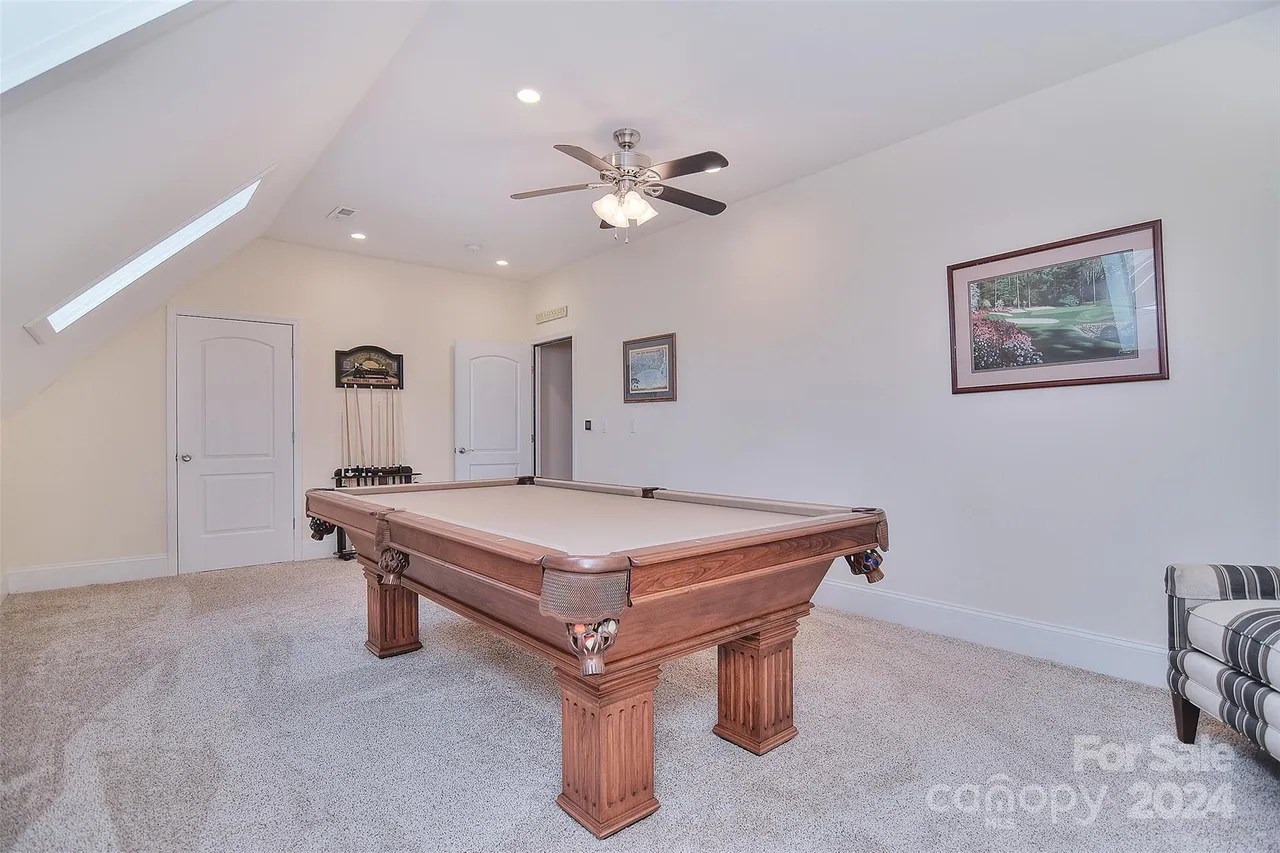 For Sale 3015 Chalet Ln, Matthews, NC 28104