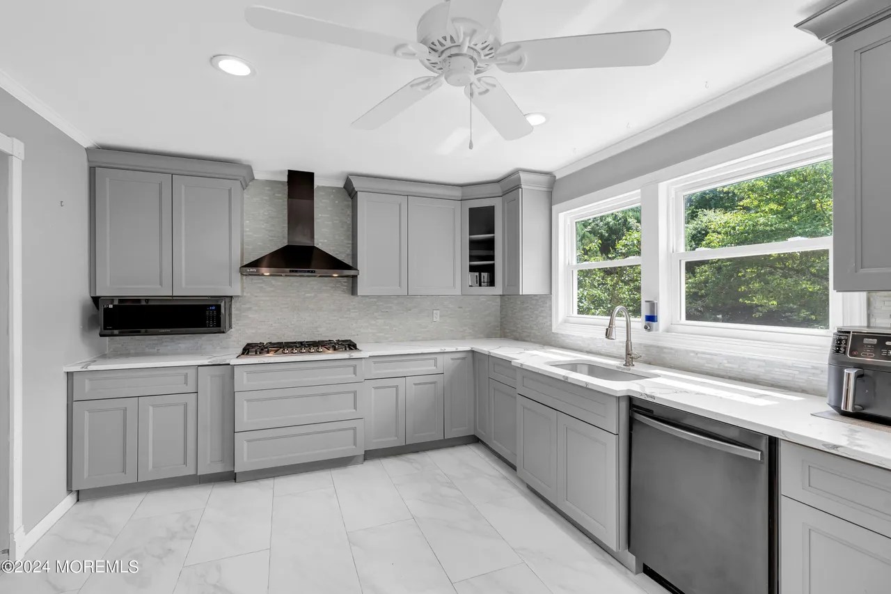 For Sale 414 S Cooks Bridge Rd, Jackson, NJ 08527