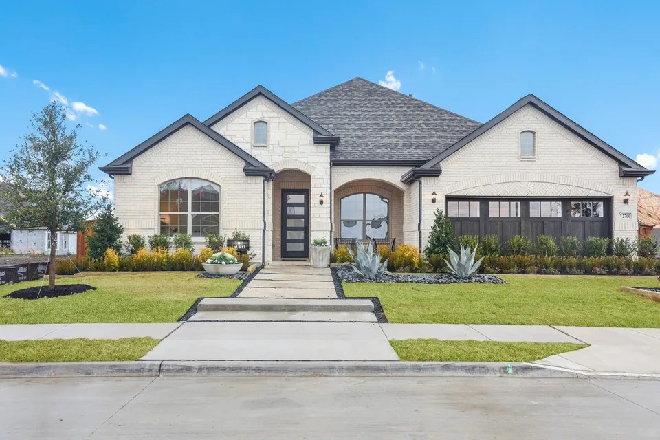 2005 Paxton Pass, McKinney, TX 75071