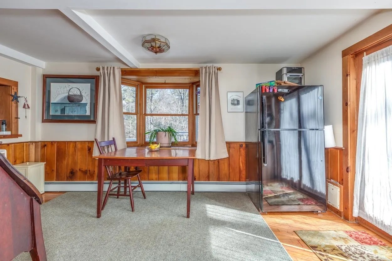 1014 Dunbarton Rd, Manchester, NH 03102