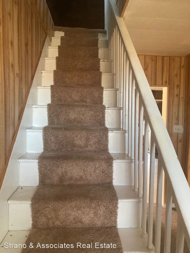 1465 N 6th St, Mascoutah, IL 62258 Home for Rent