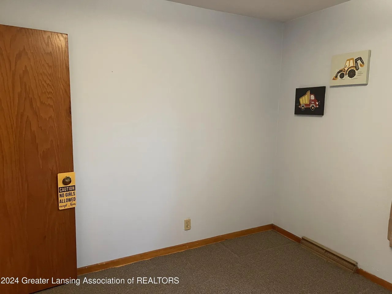 For Sale 7140 Williams Rd, Lansing, MI 48911