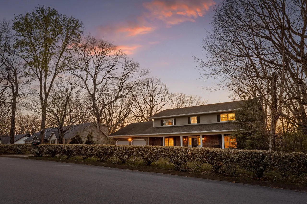 For Sale 1717 Colonial Shores Dr, Hixson, TN 37343