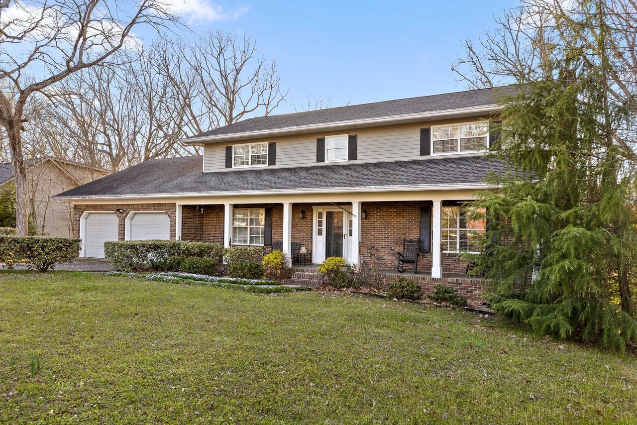 For Sale 1717 Colonial Shores Dr, Hixson, TN 37343