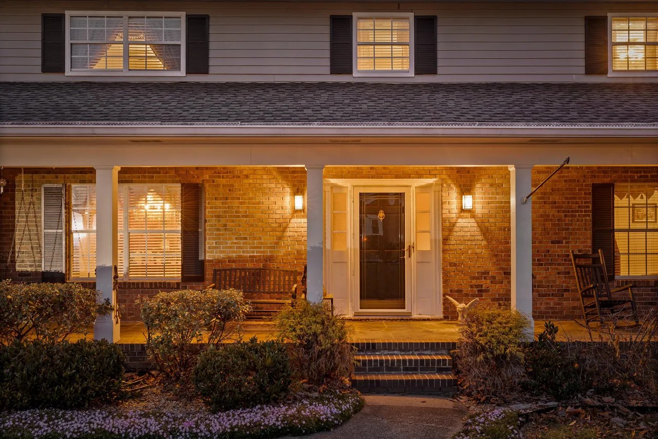 For Sale 1717 Colonial Shores Dr, Hixson, TN 37343