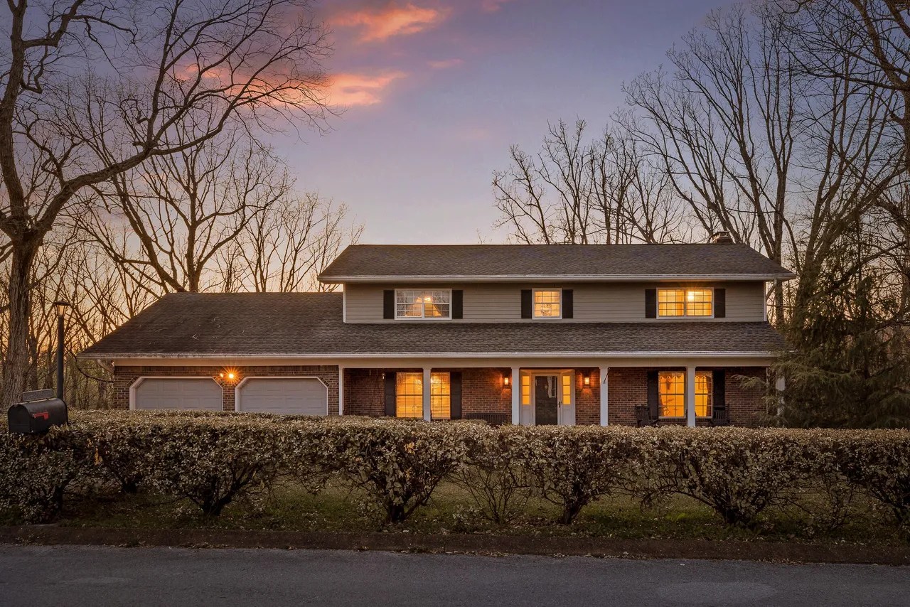 For Sale 1717 Colonial Shores Dr, Hixson, TN 37343