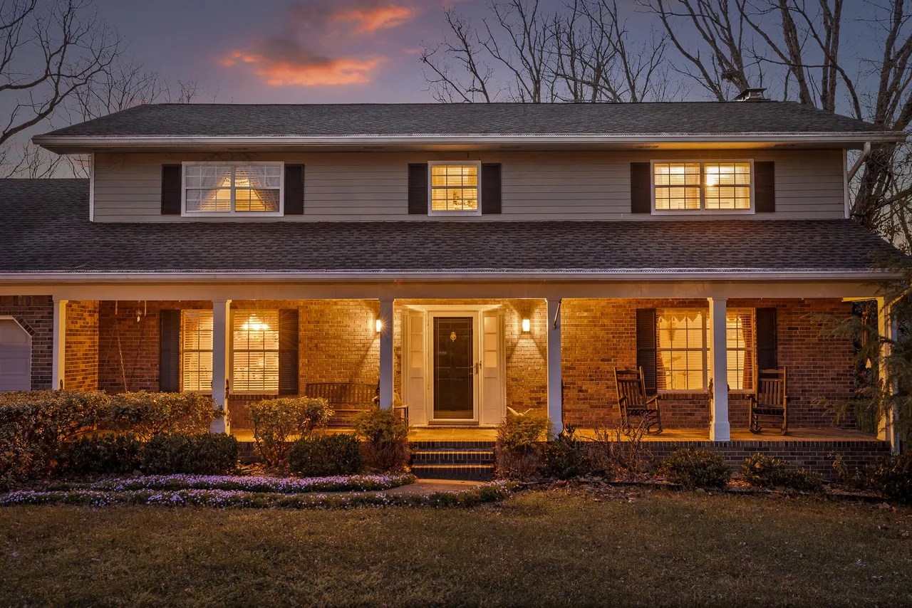 For Sale 1717 Colonial Shores Dr, Hixson, TN 37343