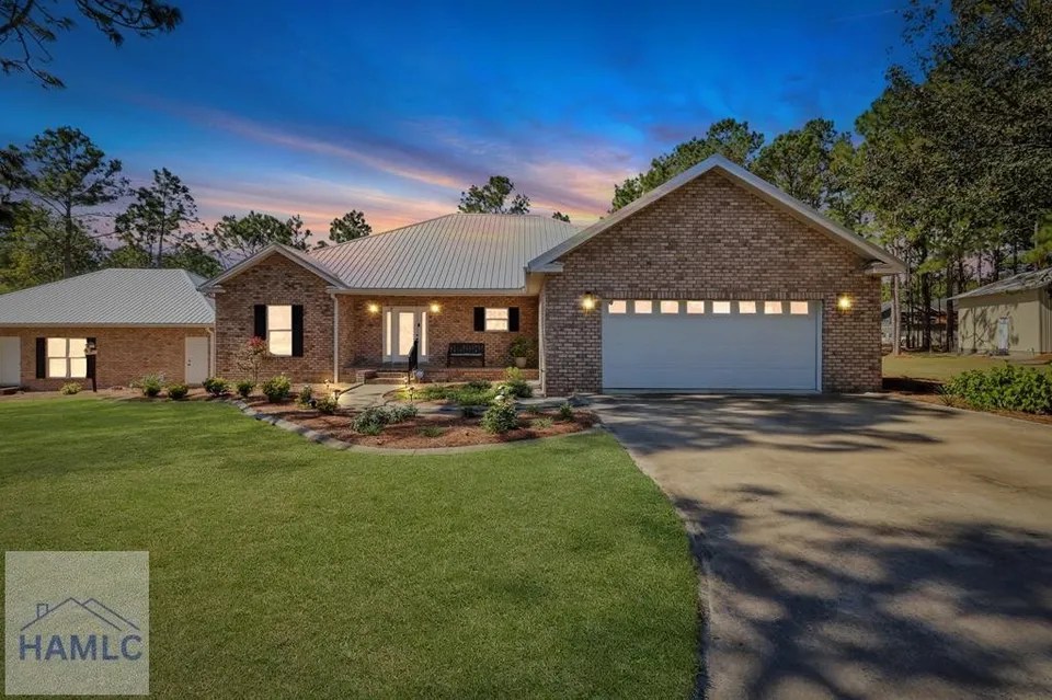 59 Palm Island Dr, Jesup, GA 31545 599,000